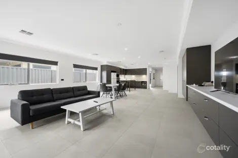 6 Camberwell Vsta, Piara Waters, WA 6112