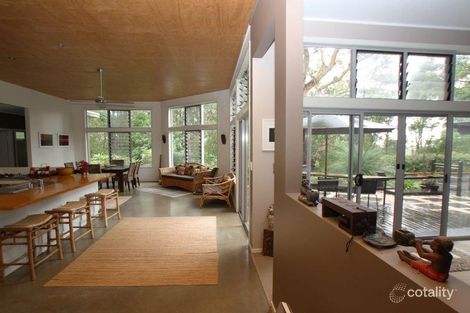 Property photo of 25 Flinders Way Ocean Shores NSW 2483