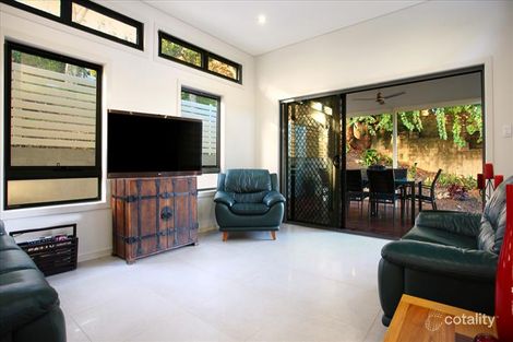 Property photo of 52 Robertson Street Sherwood QLD 4075