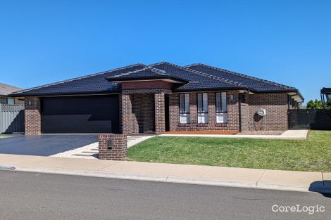 Property photo of 2 Semillon Drive North Tamworth NSW 2340