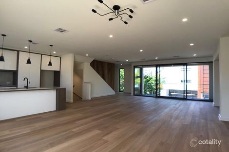 2/251 Waverley Rd, Malvern East, VIC 3145