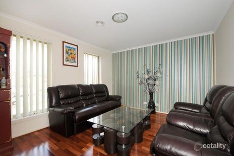 Property photo of 27 Myhaven Circuit Carrum Downs VIC 3201