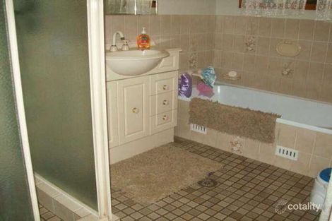 Property photo of 22 Nowland Crescent Westdale NSW 2340