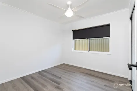 Property photo of 28 Verdichio Avenue Mermaid Waters QLD 4218