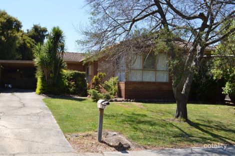 22 CAMELOT DR, GLEN WAVERLEY, VIC 3150