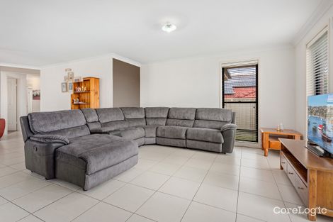 Property photo of 18 Kelly Circle Rutherford NSW 2320