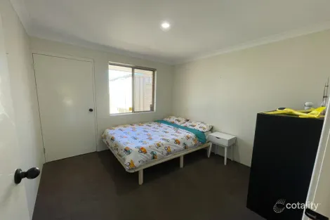 Property photo of 122 Gradient Way Beldon WA 6027