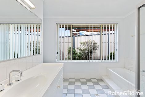 9 Allandale Rd, Green Point, NSW 2251
