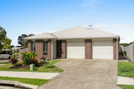 2/1 REGATTA CCT, BURPENGARY, QLD 4505