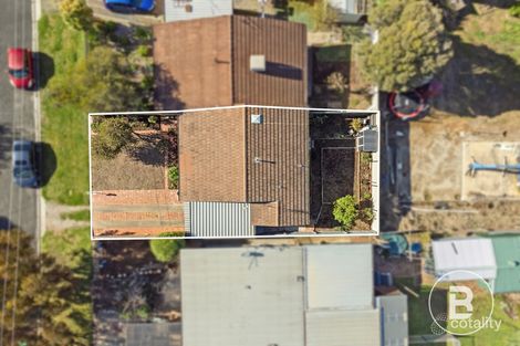 Property photo of 2/1A Daniel Street Long Gully VIC 3550