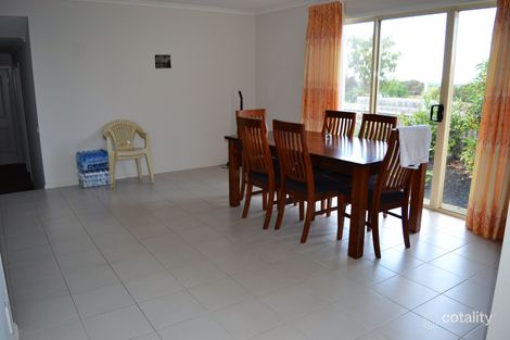 Property photo of 19 Manna Gum Drive Pakenham VIC 3810