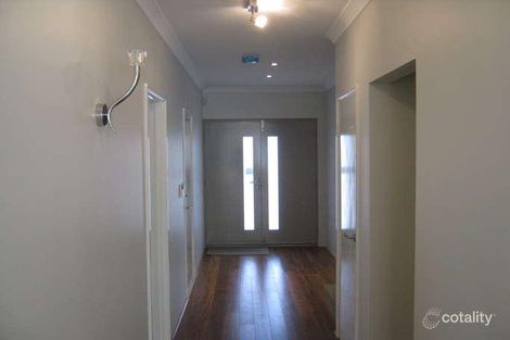 Property photo of 28 Vaucluse Circuit Belmont WA 6104