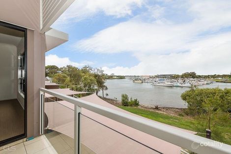 4/4 Kal-Ma-Kuta Dr, Sandstone Point, QLD 4511