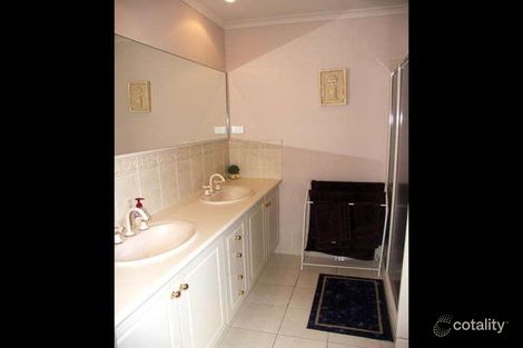 Property photo of 4 Janet Bowman Boulevard Beaconsfield VIC 3807