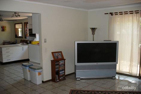 Property photo of 1 Lalroy Street Beachmere QLD 4510