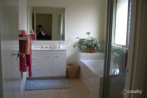 Property photo of 10 Meadowbrook Drive Meadowbrook QLD 4131