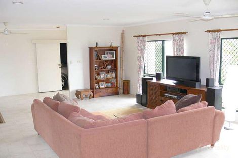 Property photo of 11 Kensington Close Mount Sheridan QLD 4868
