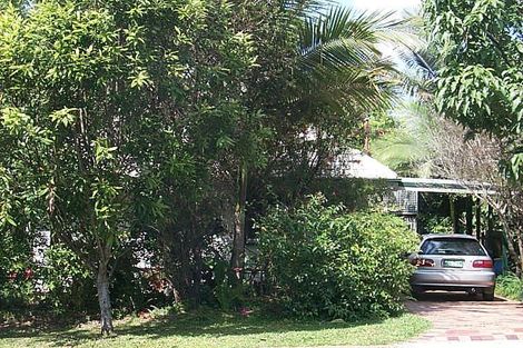 19 Greenlaw St, Indooroopilly, QLD 4068