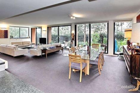 Property photo of 1/8 Wallen Road Hawthorn VIC 3122
