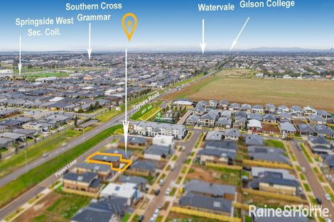 Property photo of 9 Pippen Loop Deanside VIC 3336