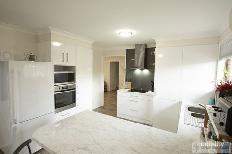 Property photo of 5 Crestview Avenue Gatton QLD 4343
