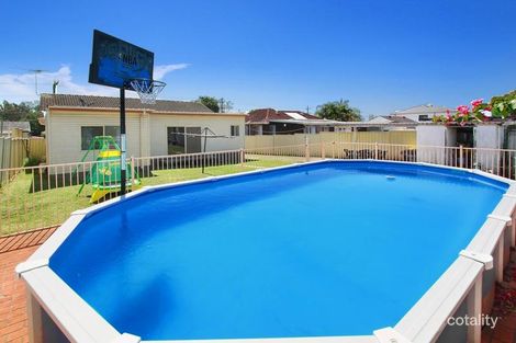 Property photo of 18 Amalfi Street Lurnea NSW 2170