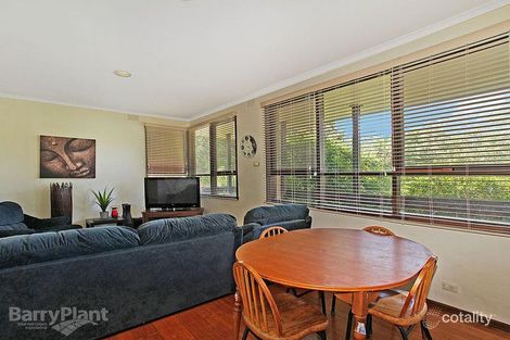 Property photo of 2 Maidstone Place Ferntree Gully VIC 3156