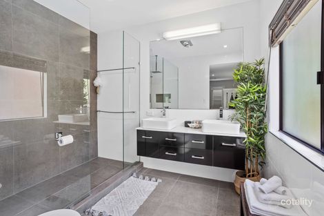 Property photo of 20 Summerhill Court Mudgeeraba QLD 4213