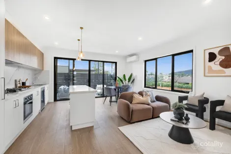 Property photo of 8 Mountain Gate Drive Ferntree Gully VIC 3156