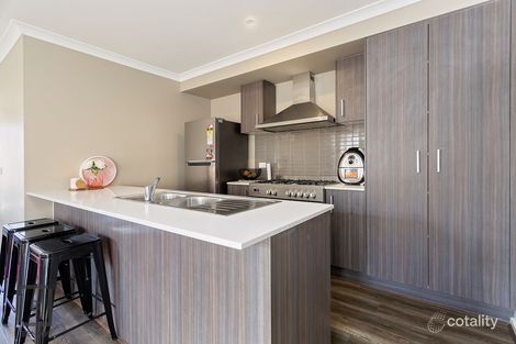 Property photo of 6 Hammersmith Road Wyndham Vale VIC 3024