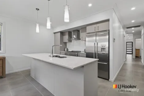 Property photo of 18 Bilson Road Spring Farm NSW 2570