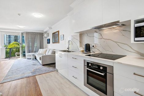 307/21 Beach Pde, Surfers Paradise, QLD 4217