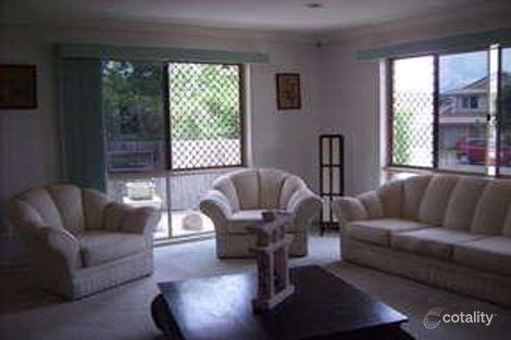Property photo of 6 Hoskins Close McDowall QLD 4053