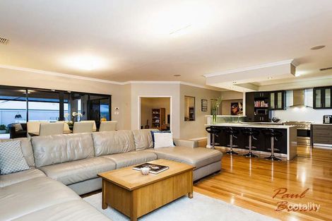 Property photo of 16 Whitehorses Drive Burns Beach WA 6028