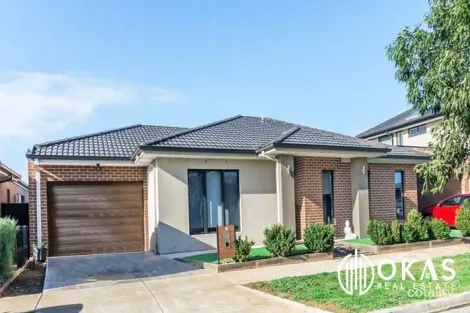 4 Peat Ave, Thornhill Park, VIC 3335