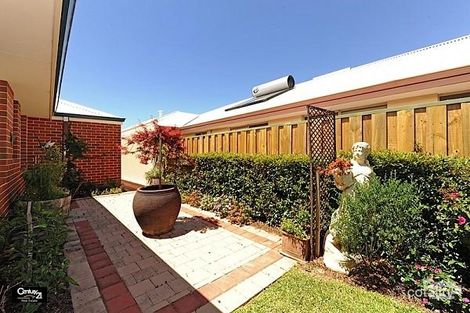 Property photo of 12 Heathland Terrace Ellenbrook WA 6069