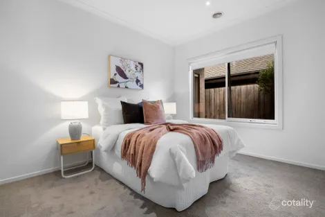 Property photo of 18 Silvergrass Court Croydon VIC 3136