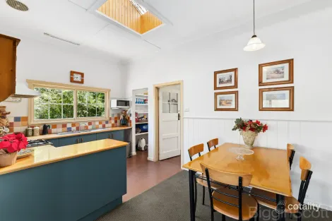 Property photo of 2 Fifth Street Hepburn Springs VIC 3461