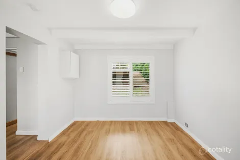 Property photo of 110 Griffith Street Mannering Park NSW 2259
