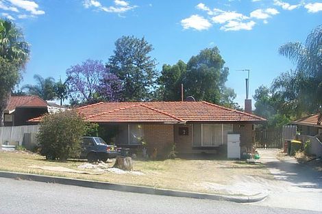 16 Henrietta St, Bayswater, WA 6053