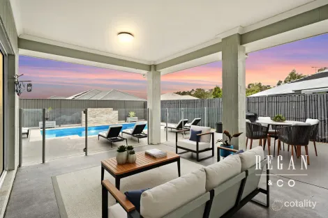 Property photo of 5 Angophora Close Narangba QLD 4504