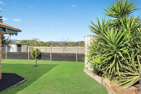 Property photo of 13 Wildwood Walk Croydon South VIC 3136