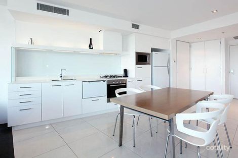Property photo of 1807/9 Hamilton Avenue Surfers Paradise QLD 4217