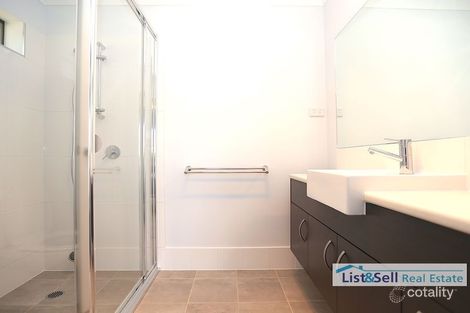 Property photo of 33 Kingsbury Street Airds NSW 2560