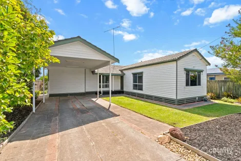 Property photo of 8 Farmer Crescent Traralgon VIC 3844