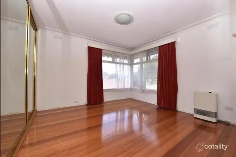 Property photo of 7 Elmbank Drive Keysborough VIC 3173