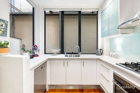 Property photo of 2/9-13 Anthony Street Melbourne VIC 3000
