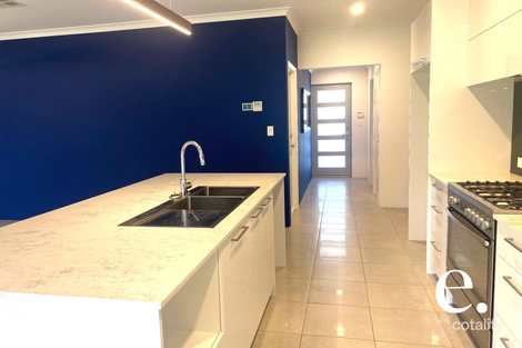 Property photo of 20 Dragonfly Boulevard Lakelands WA 6180