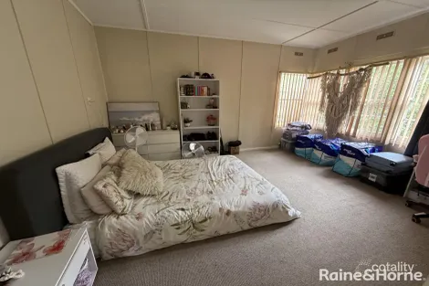 Property photo of 18 Endsleigh Avenue Orange NSW 2800