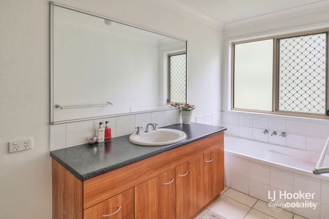 Property photo of 20 Mapelton Circuit Parkinson QLD 4115